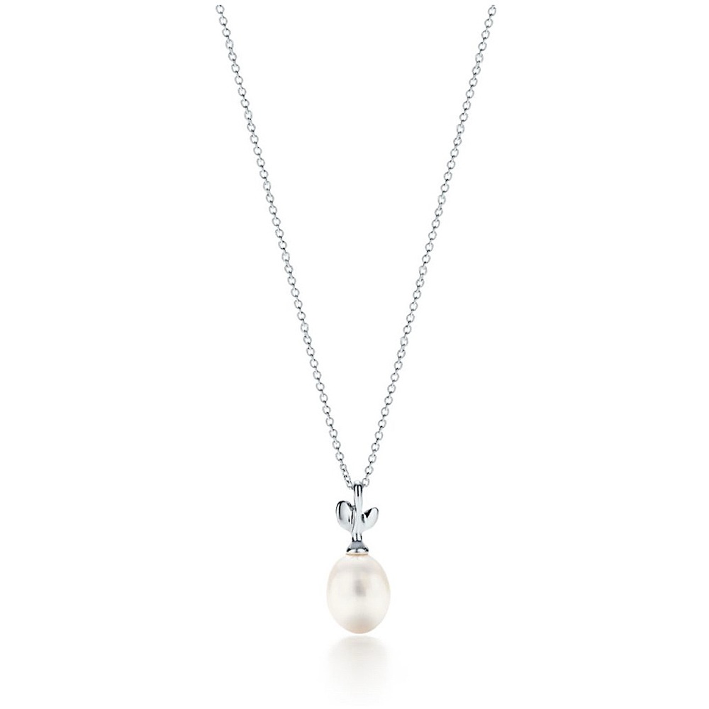 Tiffany & co. Olive leaf pearl necklace